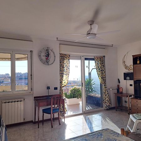 Appartamento - Terrazzo Vivibile Vista Mare, Wi-Fi Gratuito Vallecrosia Zewnętrze zdjęcie