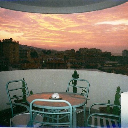 Appartamento - Terrazzo Vivibile Vista Mare, Wi-Fi Gratuito Vallecrosia Zewnętrze zdjęcie
