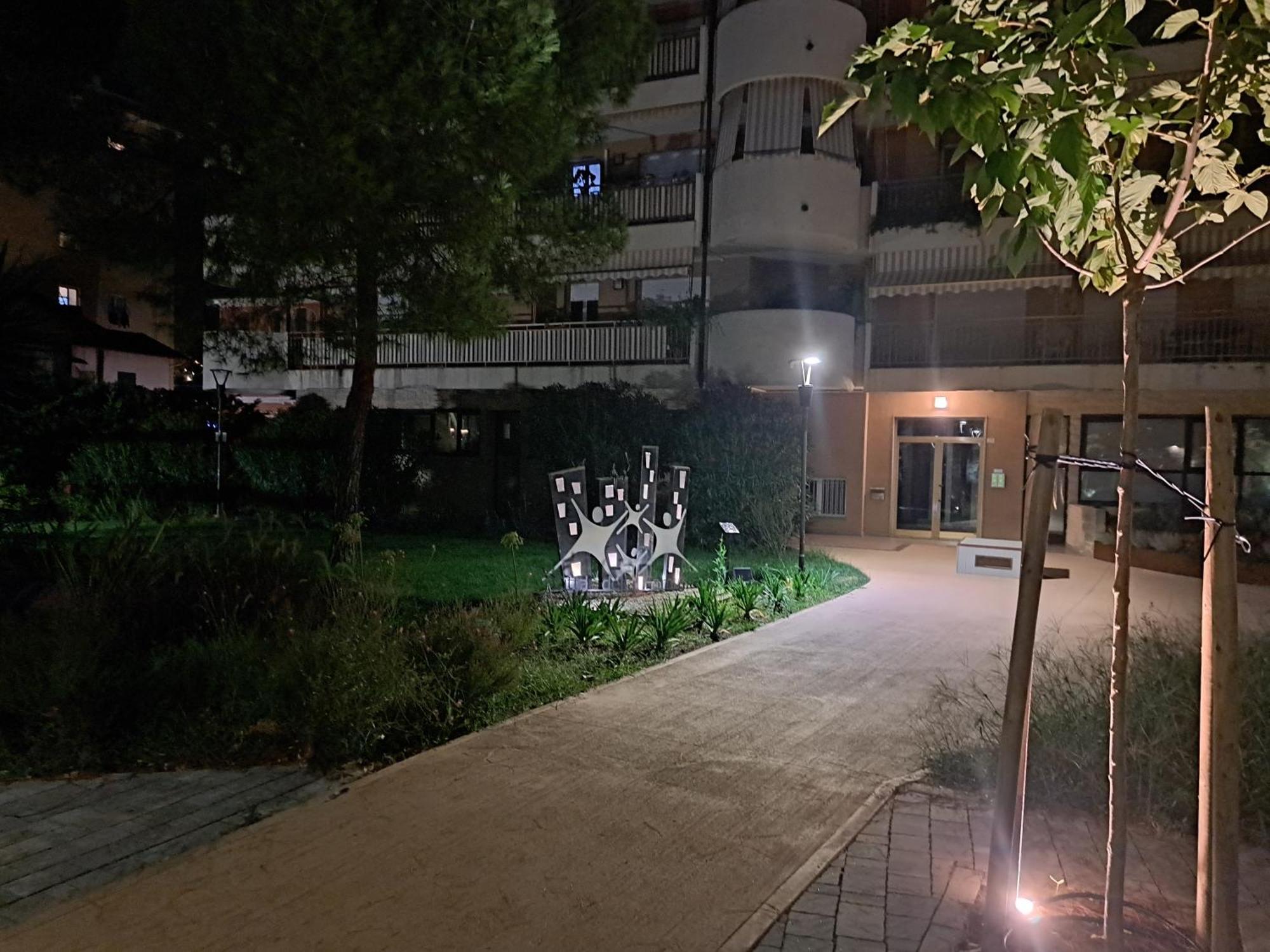 Appartamento - Terrazzo Vivibile Vista Mare, Wi-Fi Gratuito Vallecrosia Zewnętrze zdjęcie