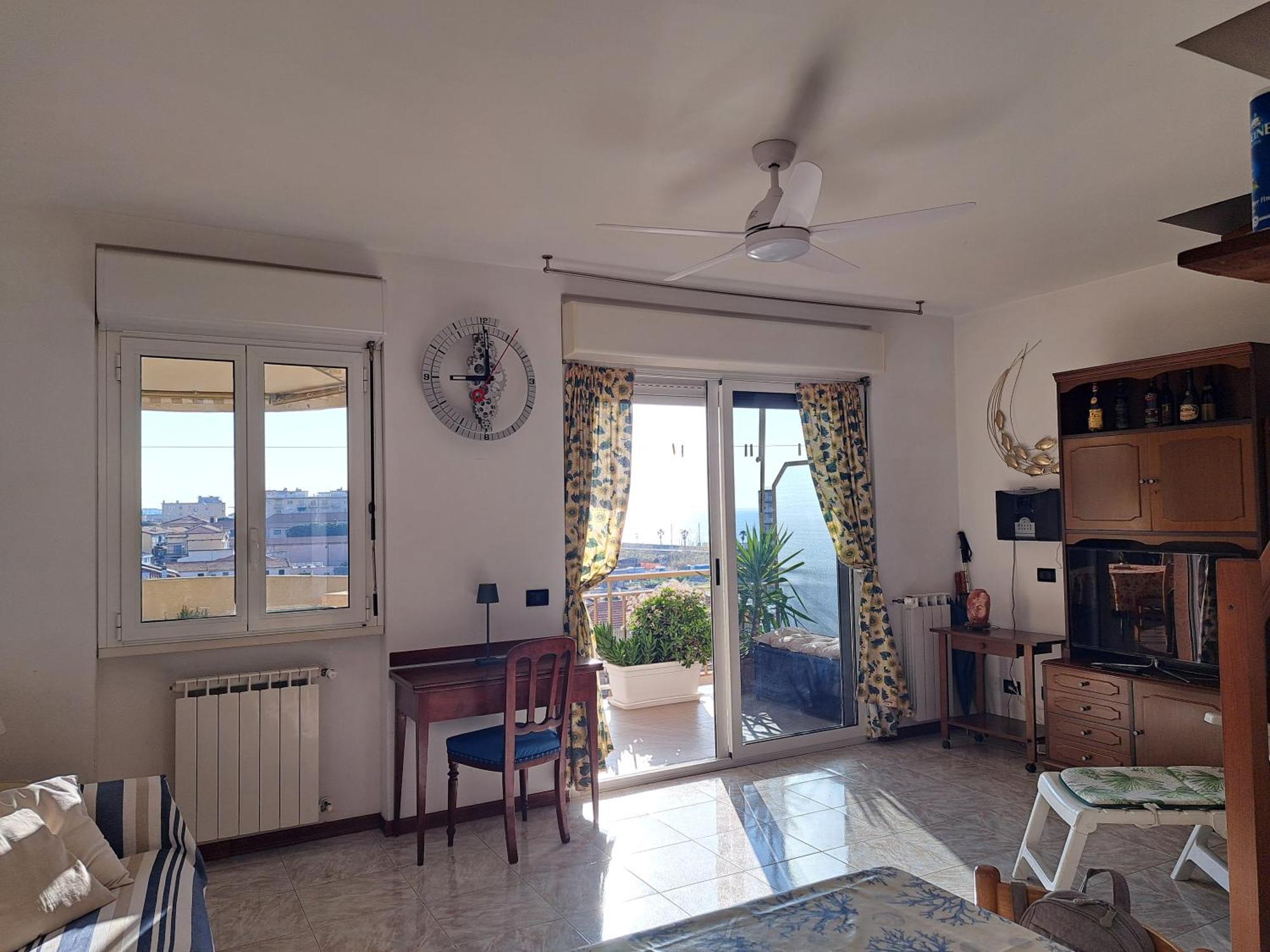 Appartamento - Terrazzo Vivibile Vista Mare, Wi-Fi Gratuito Vallecrosia Zewnętrze zdjęcie